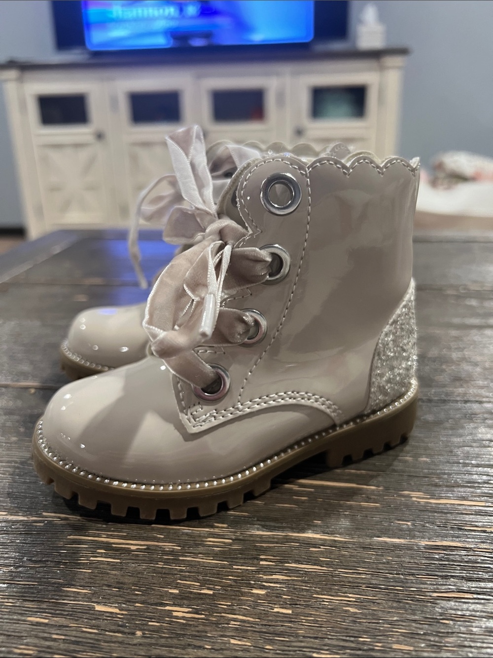 Happily Grey kids toddler size 6 boots